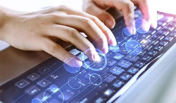 穩(wěn)睿科技 專(zhuān)注軟件外包研發(fā)，為企業(yè)提供高效解決方案